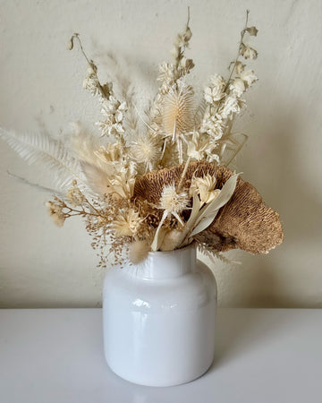 The Mini Sandy Dried Flower Arrangement