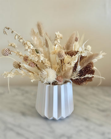 The Mini Sandy Dried Flower Arrangement